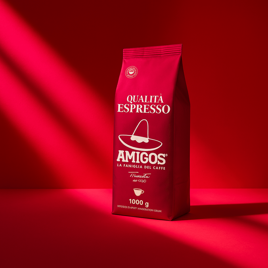 kawa amigos qualita espresso packshot na tle magentowo-różowego tła tekstylnego, emanująca energię do tworzenia świeżego espresso